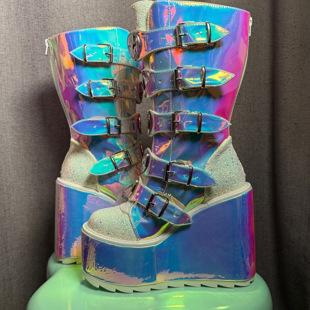 YRU Atlantis Alien Dune Glitter Iridescent Platform Boots Dolls Kill Rave EDC - Picture 5 of 10
